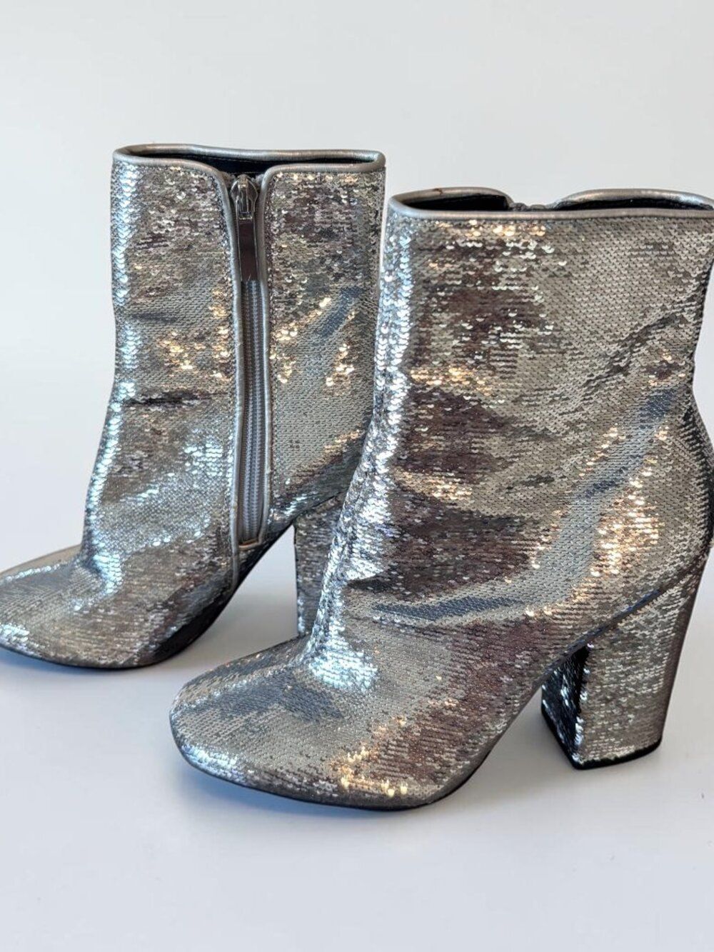 Kendall + Kylie Silver Sequin Ankle Boots Size 7M Disco Glam Block Heel Booties